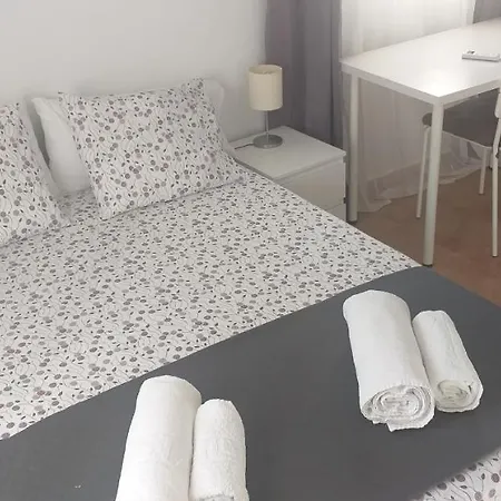 Homestay C&blola - Habitacion Independiente Con Bano Privado Y Aire Acondicionado - Minimo 3 Dias